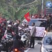 Gen Z saat dihadang oleh pihak kepolisian di Jayapura pada Minggu (21/6/2026). Foto: Dok Gen Z