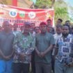 Wakil Bupati Puncak, Naftali Akawal berfoto bersama panitia Pesparawi Kabupaten Puncak dan Ofisial serta peserta. (Foto: Istimewa)