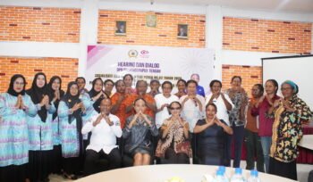 Foto bersama usai kegiatan sosialisasi Perda perlindungan perempuan dan anak. (Foto: Kristin Rejang/Sasagupapua)