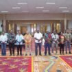 Foto bersama dalam momen Musyawarah Daerah Luar Biasa (Musdalub) Persatuan Bola Basket Seluruh Indonesia (Perbasi) Provinsi Papua Tengah yang berlangsung hari ini, Sabtu, (4/7/2026). (Foto: Edwin Rumanasen/Sasagupapua)