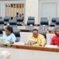 Suasana Wakil Ketua IV DPR Papua Tengah, John Gobai dan perwakilan masyarakat saat menghadiri RDP di Kantor DPR RI. (Foto: Istimewa)