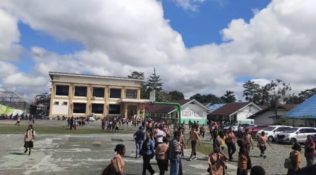 Suasana di SMK Negeri 3 Kesehatan Kabupaten Mimika. 