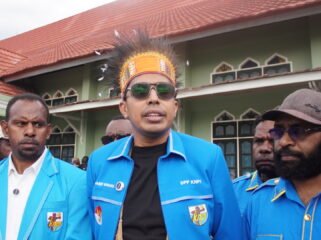 Sekretaris Jenderal DPP KNPI Pusat, Almanzo Bonara saat diwawancarai usai pelantikan DPD I KNPI Papua Pegunungan, Jumat (14/8/2026). Foto: Kristin Rejang/Sasagupapua)