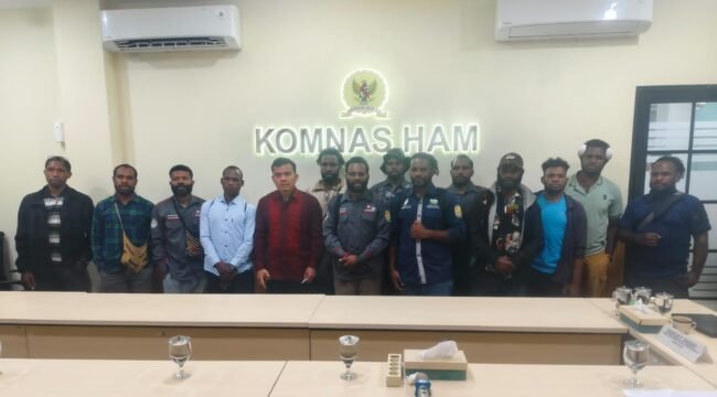 Tim Investigasi Ham, Mahasiswa Puncak Se-Indonesia bersama Pimpinan Komisioner Pemantauan dan penyelidikan (Komnas Ham) RI usai audiensi. Balikk/NadiPapua
