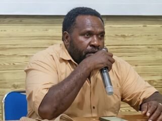 Juru Bicara Gubernur Papua Tengah, Emanuel You. (Foto: Edwin Rumanasen/Sasagupapua)