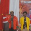 Marten Hagisimijau (Kiri) dan Yosafat Mujijau. (Foto: Kristin Rejang/Sasagupapua)