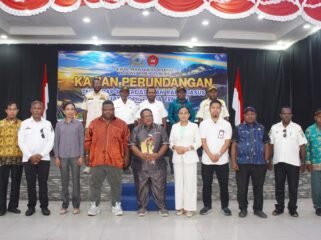 Foto bersama usai kegiatan kajian perundang-undangan terhadap Raperdasi dan Raperdasus inisiatif Dewan 2026, Rabu (12/8/2026). Foto: Kristin Rejang/Sasagupapua.com.
