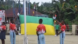 Suasana gladi persiapan upacara HUT ke-81 RI di Distrik Mimika Barat Jauh. (Foto: Dok Panitia HUT DMBJ) 