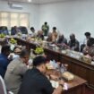 Suasana rapat dengan pendapat terkait Karhutla dan Fenomena Hujan Beku. (Foto: Istimewa)