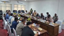 Suasana rapat dengan pendapat terkait Karhutla dan Fenomena Hujan Beku. (Foto: Istimewa)