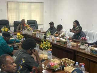 Suasana RDP membahas persoalan Kapiraya.