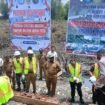 Suasana peletakan batu pertama Kampung Nelayan Merah Putih di Timika. (Foto: istimewa)