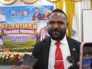 Ketua KONI Papua Tengah, Yosua Tipagau. (Foto: Kristin Rejang/Sasagupapua)