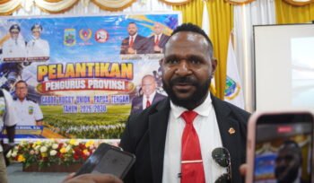 Ketua KONI Papua Tengah, Yosua Tipagau. (Foto: Kristin Rejang/Sasagupapua)
