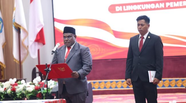 Gubernur Papua Tengah, Meki Nawipa saat membawakan sambutan. (Foto: Humas Pemprov Papua Tengah)