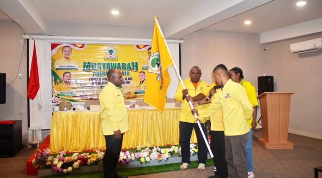 Joni Nehemia Pakage Terpilih Aklamasi Memimpin Golkar Kabupaten Nabire Periode 2026–2031. (Foto: Kristin Rejang/Sasagupapua.com)