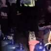 Kondisi masyarakat saat mengantre air bersih hingga malam hari, Rabu (16/9/2026)