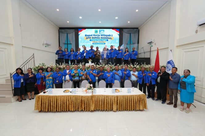 
					Rapat Kerja Wilayah (Rakerwil) DPW Badan Musyawarah Antar Gereja Nasional (BAMAGNAS) Provinsi Papua Tengah Periode 2025-2030. (Foto: Humas Pemprov Papua Tengah)