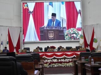PJ. Sekda Papua Tengah, Silwanus Sumule saat membacakan sambutan Gubernur. (Foto: Kristin Rejang/Sasagupapua)