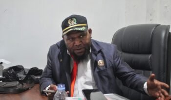 Ketua Kelompok Khusus DPR Papua Tengah, Donatus Mote. (Foto: Kristin Rejang/Sasagupapua)