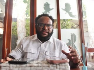 Anggota DPR Papua Tengah, Araminus Omaleng. (Foto: Kristin Rejang/Sasagupapua)