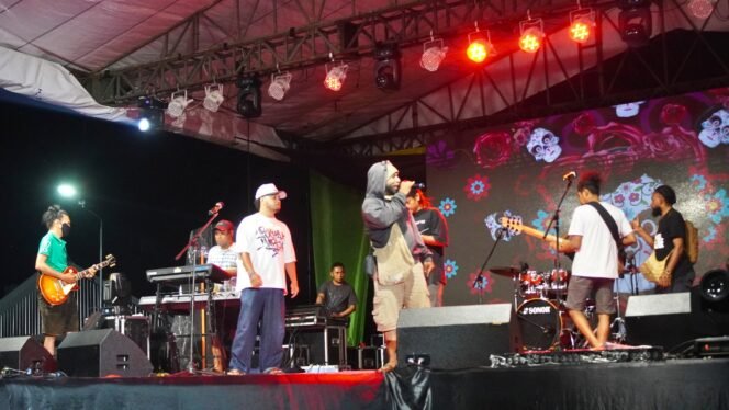 
Grup Musik Reggae alas Manokwari, Sagoo Roots. (Foto: Kristin Rejang/Sasagupapua)
