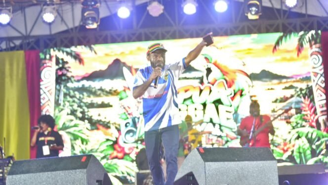 
LMB Band saat tampil di panggung PRF XI. (Foto: Decky Mote/Panitia PRF XI)