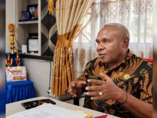 Pelaksana Harian (Plh) Kepala Dinas Kesehatan Kabupaten Mimika, Marselino Mameyau. (Foto: Ist)